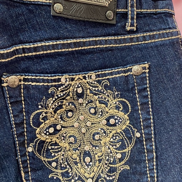 Tru Luxe - Picture 3 of 4